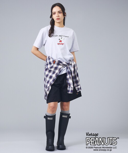 PEANUTS（ピーナッツ）の「【Hanes/ヘインズ】PEANUTS×BEEFY-T　T-SHIRT/クルーネック半袖Tシャツ / BEEFY-T ヘインズ / ユニセックス / スヌーピー（Tシャツ/カットソー・メンズ・ブルー系その他2/グレー系その他/グレー/オフホワイト/ブラック/ブラック系その他/ネイビー/ホワイト系その他・L/M/XL）」の13枚目の写真
