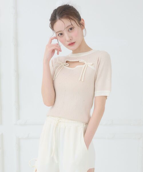 MAJESTIC LEGON（マジェスティックレゴン）の「デコルテオープンバイカラーニット（ニット/セーター・レディース・ブラック/ライトブルー/ピンクベージュ/ライトグレー・MEDIUM）」の8枚目の写真