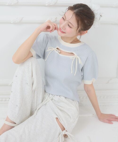 MAJESTIC LEGON（マジェスティックレゴン）の「デコルテオープンバイカラーニット（ニット/セーター・レディース・ブラック/ライトブルー/ピンクベージュ/ライトグレー・MEDIUM）」の14枚目の写真