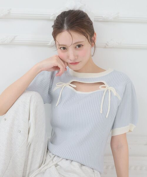 MAJESTIC LEGON（マジェスティックレゴン）の「デコルテオープンバイカラーニット（ニット/セーター・レディース・ブラック/ライトブルー/ピンクベージュ/ライトグレー・MEDIUM）」の15枚目の写真