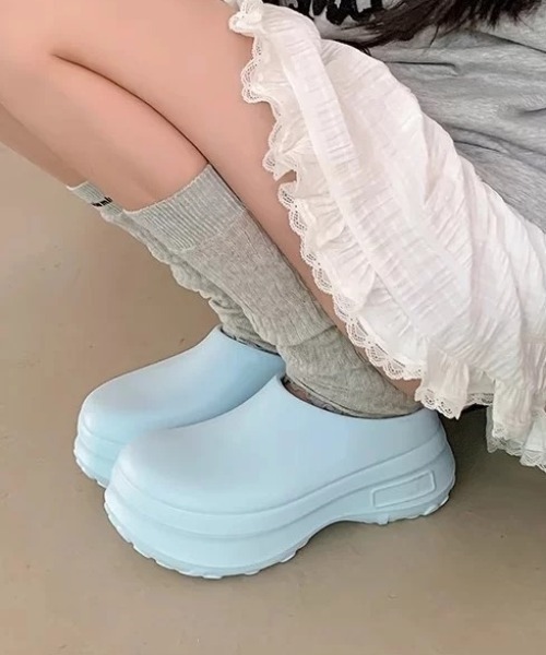 Vipoa（ヴィポア）の「ボリュームクロッグスリッポン（スリッポン・レディース・ピンク/ライトブルー/アイボリー/イエロー・LARGE/MEDIUM/SMALL）」の3枚目の写真