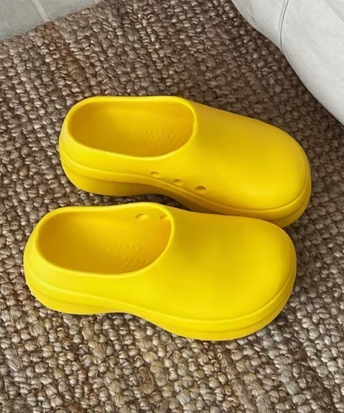 Vipoa(ヴィポア)の「Color volume clog shoes(スリッポン・レディース・ピンク/ライトブルー/アイボリー/イエロー/ブラック・LARGE/MEDIUM/SMALL)」の11枚目の写真