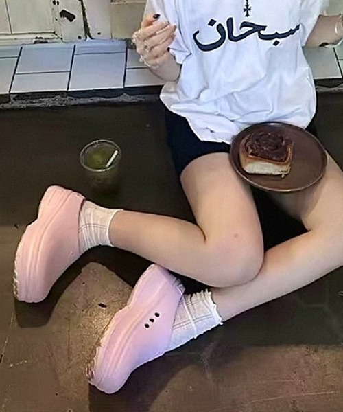 Vipoa(ヴィポア)の「Color volume clog shoes(スリッポン・レディース・ピンク/ライトブルー/アイボリー/イエロー/ブラック・LARGE/MEDIUM/SMALL)」の18枚目の写真