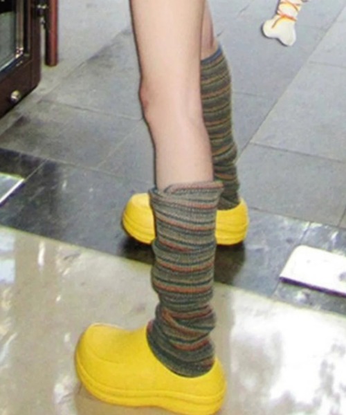 Vipoa(ヴィポア)の「Color volume clog shoes(スリッポン・レディース・ピンク/ライトブルー/アイボリー/イエロー/ブラック・LARGE/MEDIUM/SMALL)」の12枚目の写真