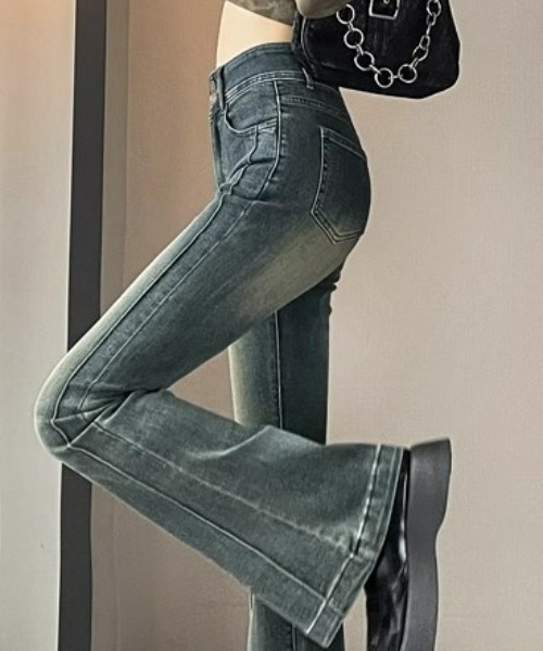 REBALANCE(リバランス)の「フレアデニムパンツ(デニムパンツ・レディース・A・X-LARGE/LARGE/MEDIUM)」の3枚目の写真