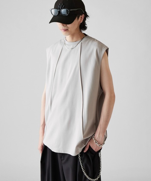 Lui's（ルイス）の「【Neucon】SWITCHING OVER SLEEVELESS CUTSEW / 切替オーバーノースリーブカットソー / タンクトップ（Tシャツ/カットソー・メンズ・ブラック/グレー/ホワイト・1/2）」の3枚目の写真