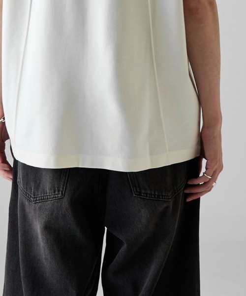 Lui's（ルイス）の「【Neucon】SWITCHING OVER SLEEVELESS CUTSEW / 切替オーバーノースリーブカットソー / タンクトップ（Tシャツ/カットソー・メンズ・ブラック/グレー/ホワイト・1/2）」の14枚目の写真