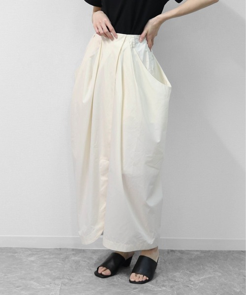THE CELL.(ザセルドット)の「3Dコクーンドレープ マキシSK 3D COCOON DRAPE MAXI SKIRT(スカート・レディース・ブラウン/ブラック/アイボリー/ベージュ・FREE)」の10枚目の写真