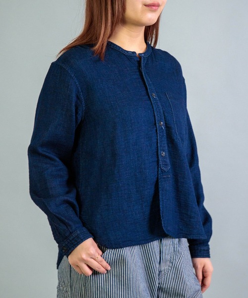 OMNIGOD（オムニゴッド）の「[OMNIGOD womens / オムニゴッド] インディゴ二重ガーゼ スタンドカラーシャツ（シャツ/ブラウス・レディース・インディゴブルー・3/2）」の2枚目の写真