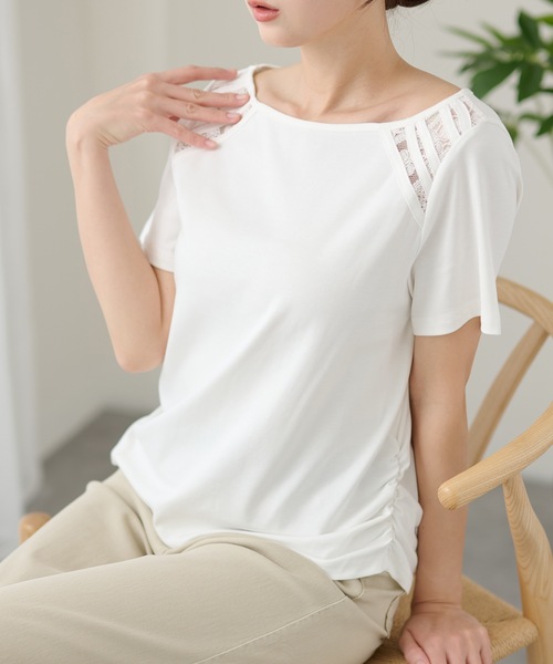 DAYRA(デイラ)の「肩レース 切替 半袖 ボートネック トップス(Tシャツ/カットソー・レディース・ホワイト/ブラック・FREE)」の7枚目の写真