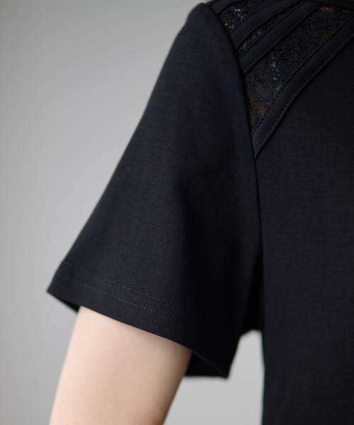 DAYRA(デイラ)の「肩レース 切替 半袖 ボートネック トップス(Tシャツ/カットソー・レディース・ホワイト/ブラック・FREE)」の4枚目の写真