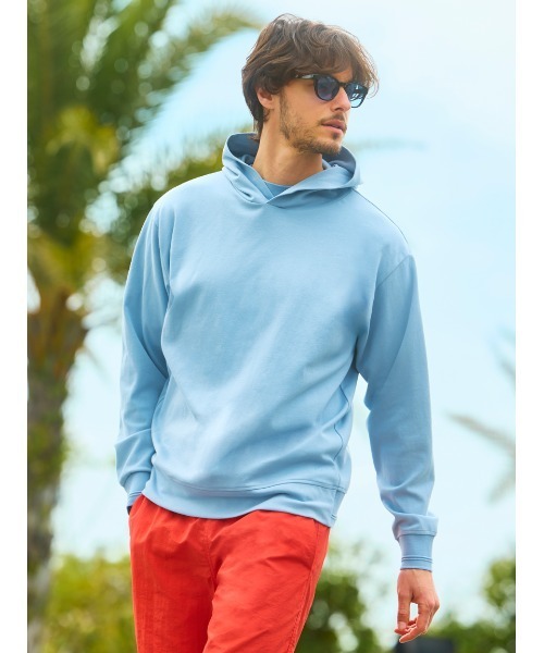 AOURE(アウール)の「FADE PABLO パーカ(パーカー・メンズ・サックスブルー/ライトピンク・X-LARGE/LARGE/MEDIUM)」の2枚目の写真