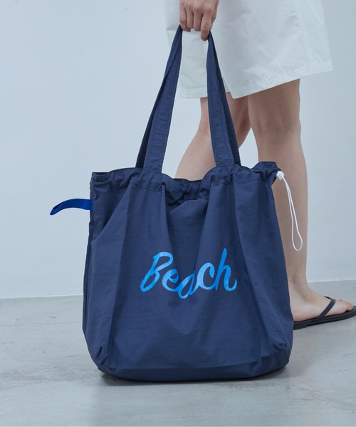 OFROOM(オフルーム)の「Beach Drawstring Tote|ビーチドロストトート(トートバッグ・レディース・グリーン/ホワイト/イエロー/ネイビー・ONESIZE)」の6枚目の写真