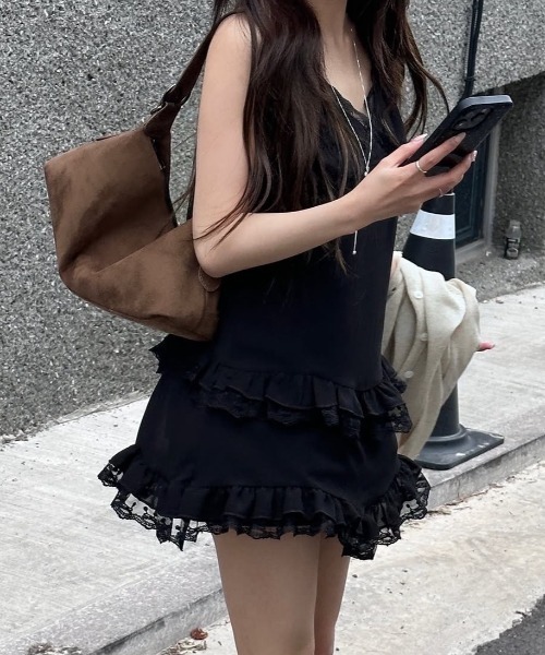yuue' ( wear )(ユーイ)の「レースフリルティアードミニワンピース(ワンピース・レディース・ブラック/ホワイト・FREE)」の10枚目の写真