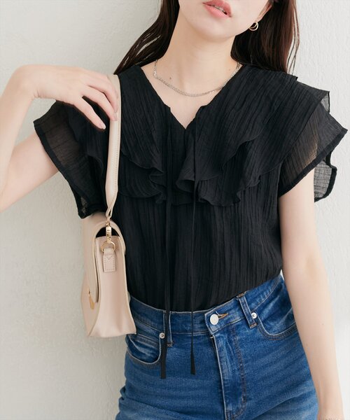 natural couture(ナチュラルクチュール)の「シアーワッシャーフリルブラウス(シャツ/ブラウス・レディース・ブルー/オフホワイト/イエロー/ブラック・FREE)」の10枚目の写真