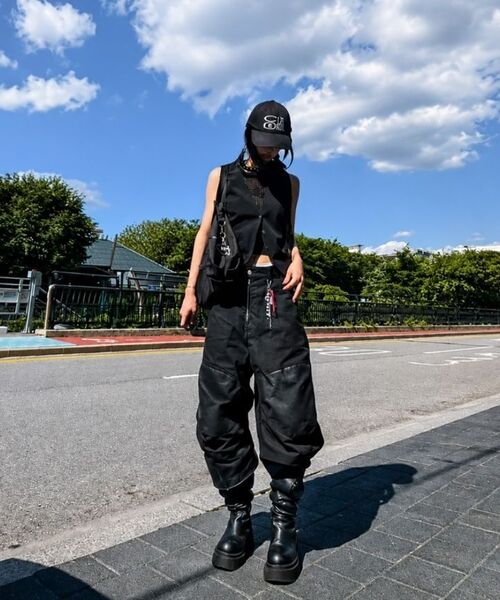 ROARINGRAD(ロアリングラド)の「W.レイヤードニーベルミューダパンツブラック(その他パンツ・レディース・その他・MEDIUM/LARGE)」の16枚目の写真