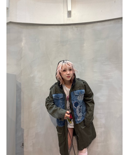 Desigual(デシグアル)の「Disney Denim-Panel Graphic Military Coat/ディズニー デニム切替グラフィックミリタリーコート(モッズコート・レディース・グリーン・XS/S/M/L/XL)」の14枚目の写真