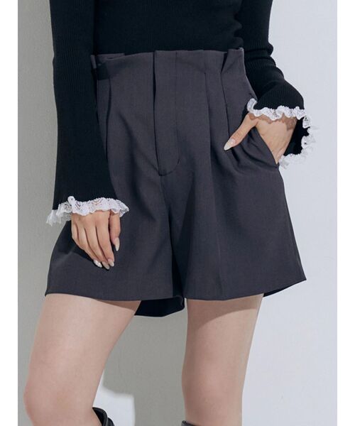 MERCURYDUO(マーキュリーデュオ)の「ハイウエストツータックショートパンツ(その他パンツ・レディース・チャコールグレー/ブラウン・FREE)」の2枚目の写真