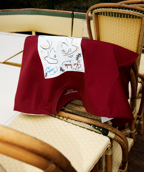 EDIFICE(エディフィス)の「LES DEUX MAGOTS (ドゥマゴ) アートTシャツ(Tシャツ/カットソー・メンズ・ホワイト/イエロー/ボルドー・SMALL/MEDIUM/LARGE)」の4枚目の写真