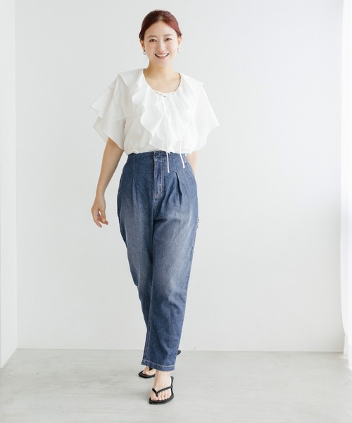 coca(coca)(コカ)の「【伊藤千晃様着用】\接触冷感・通気性/ サマーデニムハイウエストパンツ(デニムパンツ・レディース・ブルー/ライトブルー・L/S/M)」の3枚目の写真