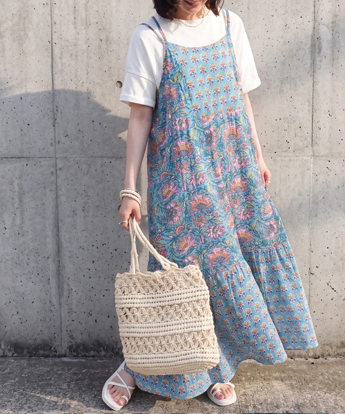 SELECT LEVERY(セレクトリベリー)の「ポケット付き 綿100% ボタニカル柄キャミワンピース(ワンピース・レディース・イエロー/ホワイト/ブルー・FREE)」の1枚目の写真
