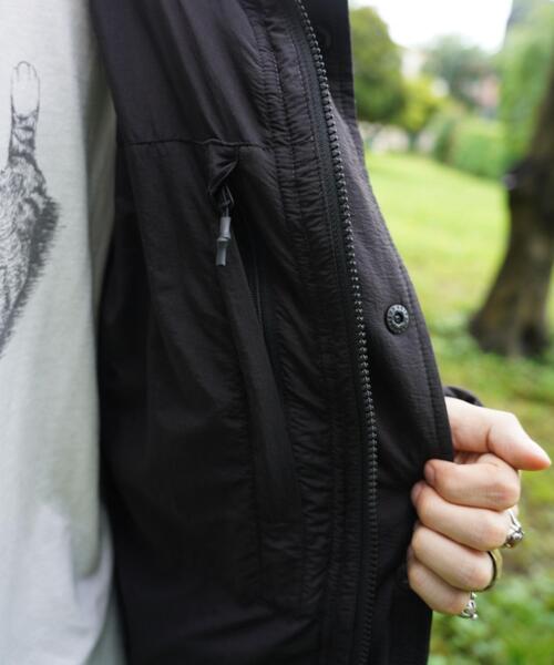 and wander(アンドワンダー)の「and wander/アンドワンダー puffer down jacket ダウン(ダウンジャケット/コート・レディース・ブラック・LARGE/MEDIUM/X-SMALL/X-LARGE)」の11枚目の写真