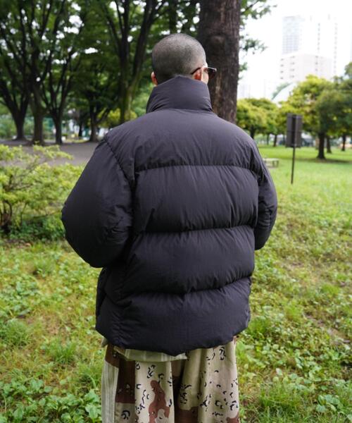 and wander(アンドワンダー)の「and wander/アンドワンダー puffer down jacket ダウン(ダウンジャケット/コート・レディース・ブラック・LARGE/MEDIUM/X-SMALL/X-LARGE)」の12枚目の写真
