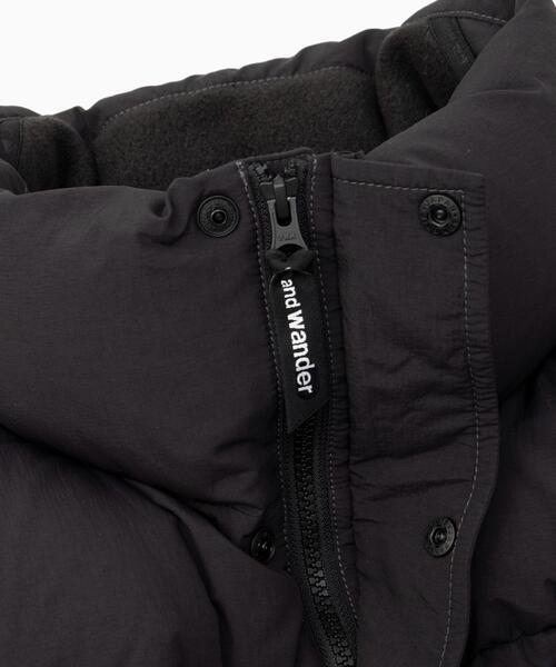 and wander(アンドワンダー)の「and wander/アンドワンダー puffer down jacket ダウン(ダウンジャケット/コート・レディース・ブラック・LARGE/MEDIUM/X-SMALL/X-LARGE)」の21枚目の写真