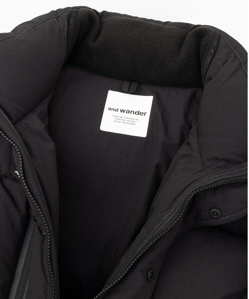 and wander(アンドワンダー)の「and wander/アンドワンダー puffer down jacket ダウン(ダウンジャケット/コート・レディース・ブラック・LARGE/MEDIUM/X-SMALL/X-LARGE)」の22枚目の写真