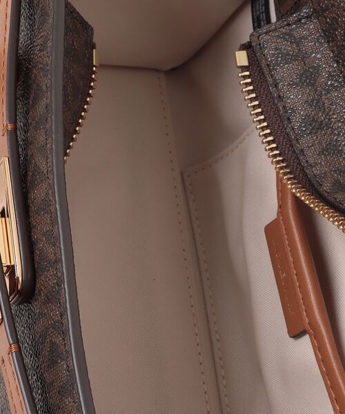 MICHAEL KORS（マイケルコース）の「HAMILTON MODERNE クロスボディ エクストラスモール - MKシグネチャー（ショルダーバッグ・レディース・ブラウン系その他・FREE）」の7枚目の写真