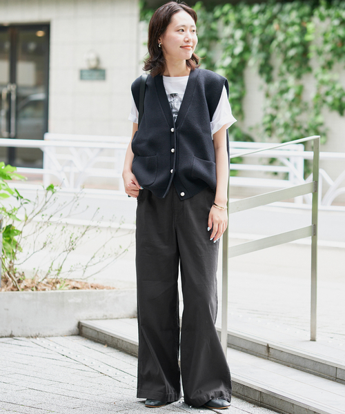 SLOBE IENA(スローブイエナ)の「《4サイズ展開/WEB限定/》コットンストレートパンツ(カーゴパンツ・レディース・ブラック/カーキ・40/38/36/34)」の4枚目の写真