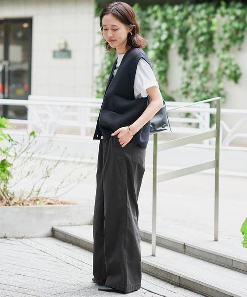 SLOBE IENA(スローブイエナ)の「《4サイズ展開/WEB限定/》コットンストレートパンツ(カーゴパンツ・レディース・ブラック/カーキ・40/38/36/34)」の6枚目の写真