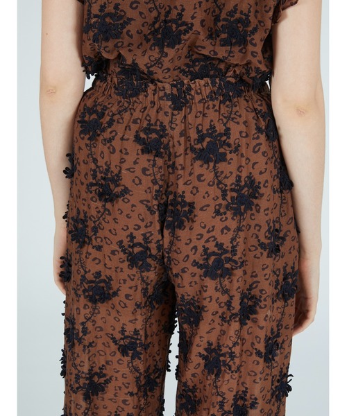 crinkle crinkle crinkle（クリンクルクリンクルクリンクル）の「【crinkle crinkle crinkle】3D embroidery leopard easy pants/3Dエンブロイダリーレオパードイージーパンツ（その他パンツ・レディース・ブラウン・FREE）」の7枚目の写真