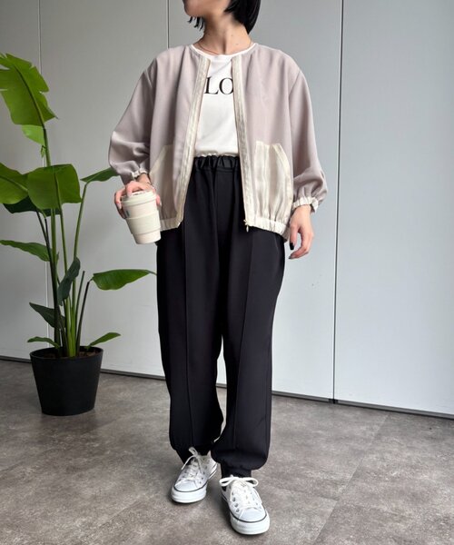 Jena espace merveilleux(ジェナ エスパスメルヴェイユ)の「トロミジョガーパンツ(その他パンツ・レディース・ブラック/グレー/アイボリー・FREE)」の2枚目の写真