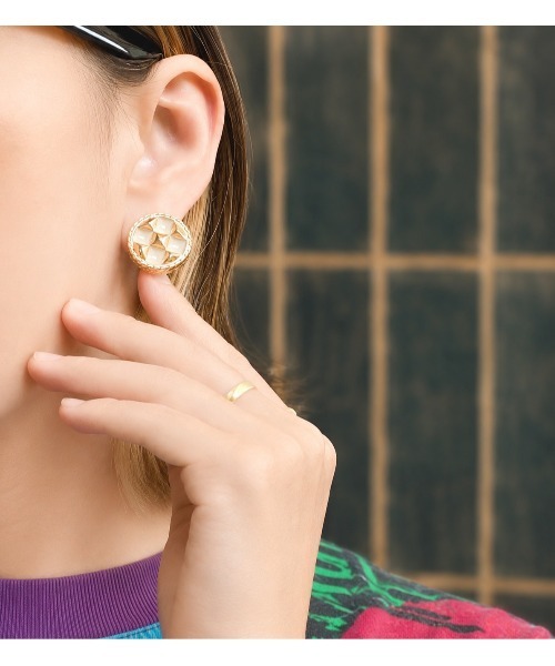 tone（トーン）の「【Flower】【アレルギー対応】ヴィンテージボタンピアス(MA)（ピアス（両耳用）・レディース・C/B/A/D/F/E・FREE）」の16枚目の写真