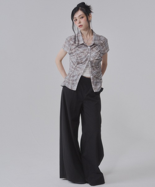 ENVYM(アンビー)の「ローライズルーズワイドパンツ(その他パンツ・レディース・カーキ/ブラック・SMALL)」の15枚目の写真