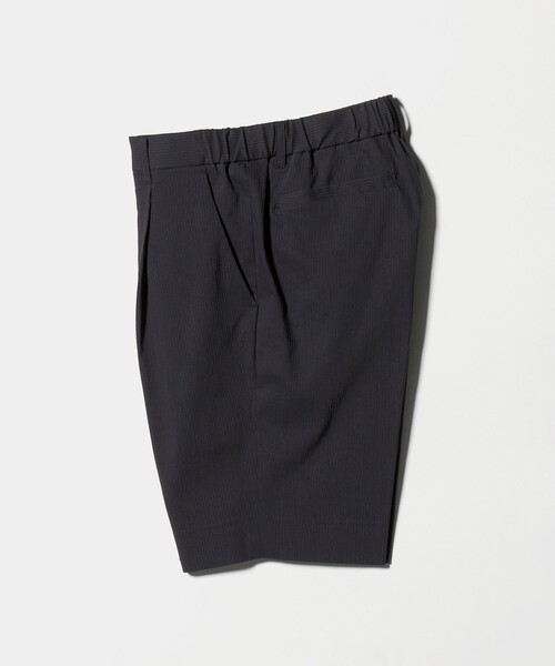 UNITED ARROWS(ユナイテッドアローズ)の「【別注】<NUMBER M> ドビー ストライプ 1プリーツ ショーツ(その他パンツ・メンズ・ダークグレー/ブラック・48/50/46)」の2枚目の写真
