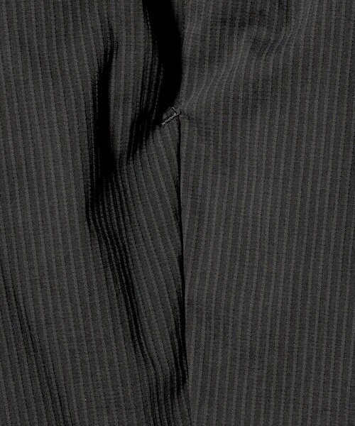 UNITED ARROWS(ユナイテッドアローズ)の「【別注】<NUMBER M> ドビー ストライプ 1プリーツ ショーツ(その他パンツ・メンズ・ダークグレー/ブラック・48/50/46)」の10枚目の写真