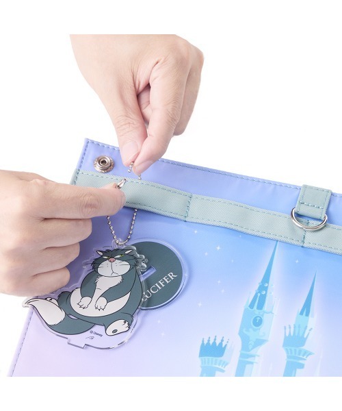 Disney(ディズニー)の「プリント推し活バッグ(選べるキャラクター)【ディズニー】(トートバッグ・レディース・ライトブルー/イエロー/ライトパープル/ブラック/エメラルドブルー/エメラルド・-)」の22枚目の写真