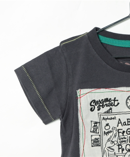 BOOFOOWOO(ブーフーウー)の「SesameクールモノトーンTee(Tシャツ/カットソー・キッズ・ブラック/ホワイト・90/130/110/100/120)」の4枚目の写真