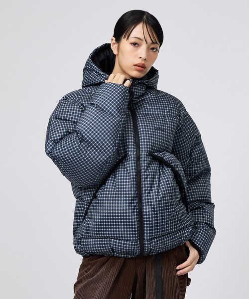 Gramicci(グラミチ)の「【GRAMICCI / グラミチ】HOODED DOWN / フーデットダウンジャケット / ユニセックス(ブルゾン・メンズ・ストライプ・L/M)」の3枚目の写真