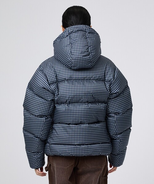Gramicci(グラミチ)の「【GRAMICCI / グラミチ】HOODED DOWN / フーデットダウンジャケット / ユニセックス(ブルゾン・メンズ・ストライプ・L/M)」の11枚目の写真