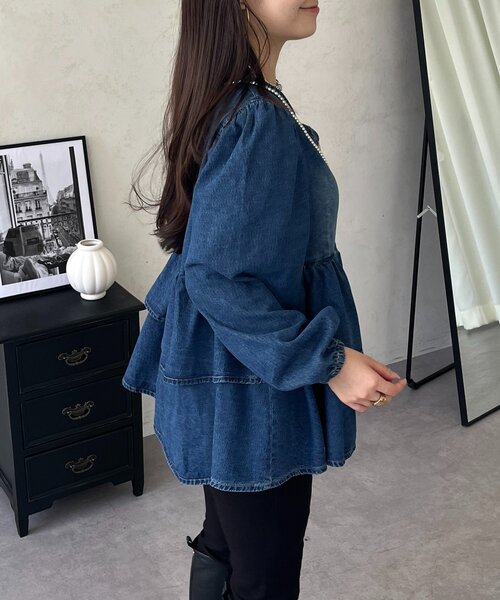 prose verse(プロズヴェール)の「ダブルフリルデニムペプラムブラウス(シャツ/ブラウス・レディース・ブルー・LARGE/MEDIUM/SMALL)」の10枚目の写真