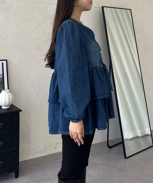 prose verse(プロズヴェール)の「ダブルフリルデニムペプラムブラウス(シャツ/ブラウス・レディース・ブルー・LARGE/MEDIUM/SMALL)」の17枚目の写真