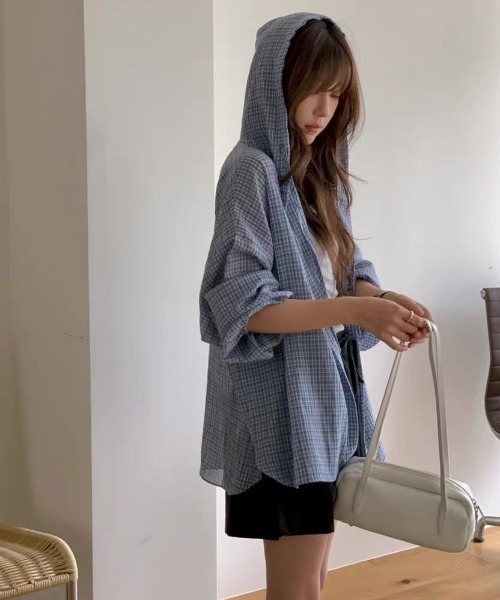 FAVORITO(ファヴォリート)の「フード付きチェック柄シャツ(その他トップス・レディース・ピンク/ブルー・F)」の7枚目の写真