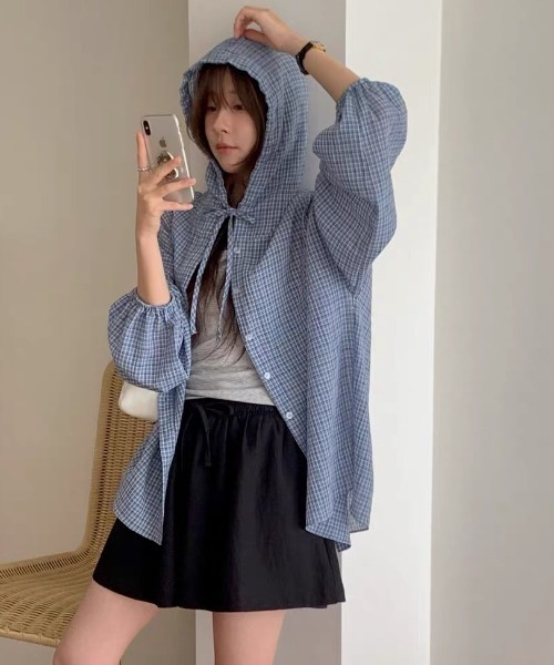 FAVORITO(ファヴォリート)の「フード付きチェック柄シャツ(その他トップス・レディース・ピンク/ブルー・F)」の4枚目の写真