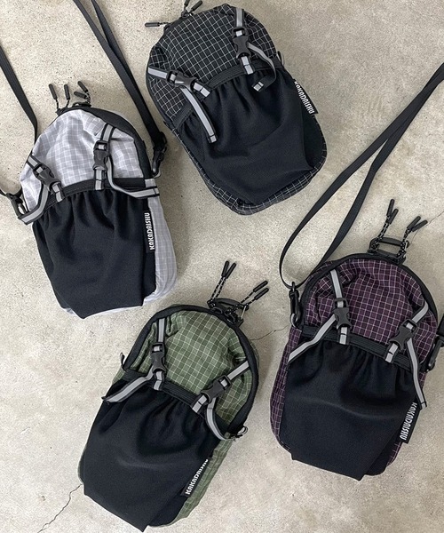 CRB（シーアールビー）の「チェック柄サコッシュ（ショルダーバッグ・レディース・パープル/グレー/ブラック/カーキ・F）」の14枚目の写真
