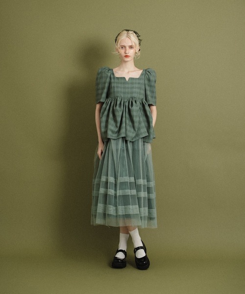 et.UNiVER(エトユニベール)の「check tulle Dress(ドレス・レディース・グリーン/ベージュ/ブラウン・SMALL/MEDIUM/LARGE)」の4枚目の写真
