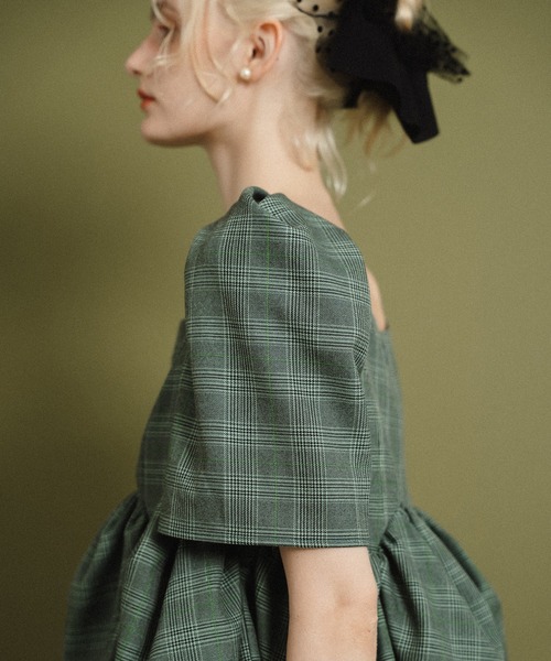 et.UNiVER(エトユニベール)の「check tulle Dress(ドレス・レディース・グリーン/ベージュ/ブラウン・SMALL/MEDIUM/LARGE)」の6枚目の写真
