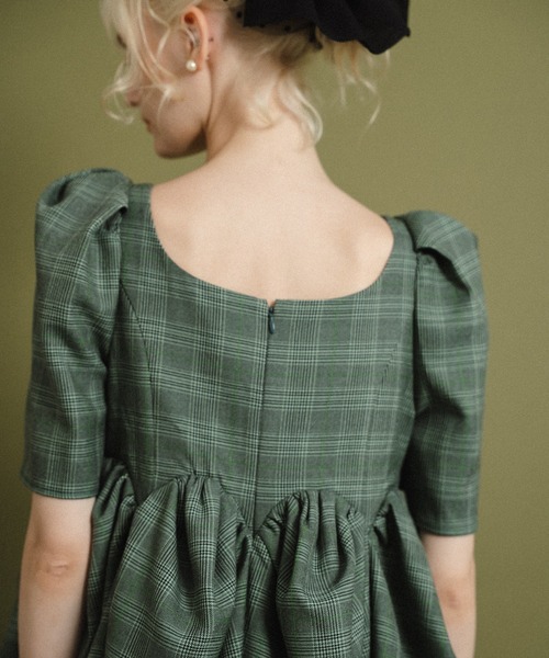 et.UNiVER(エトユニベール)の「check tulle Dress(ドレス・レディース・グリーン/ベージュ/ブラウン・SMALL/MEDIUM/LARGE)」の8枚目の写真